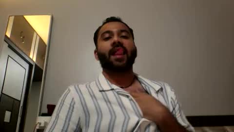 Farm Wolf online show from 09.15.25