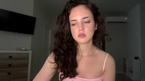 Mia online show from 07.07.26