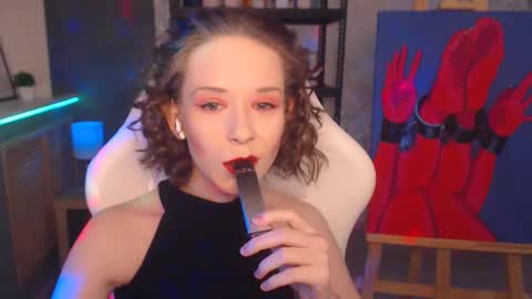 Snapshot of fascinating___eyes chatting on 01.30.25 Fascinating Eyes online show from 01.30.25