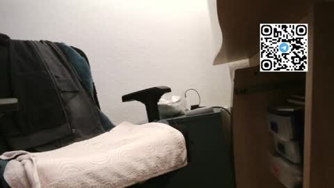 Snapshot of fat_bubble chatting on 04.16.26 Fat Bernd online show from 04.16.26