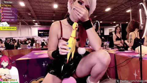 Snapshot of fatalgoth chatting on 12.07.24  Lily  Waifu  online show from 12.07.24