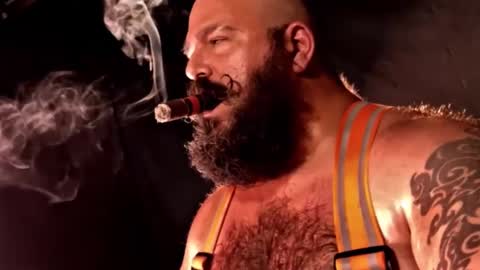 Snapshot of fatredneckpapa chatting on 10.05.25 FAT PAPA online show from 10.05.25