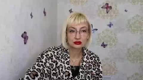 Snapshot of favorite_angel chatting on 02.08.25 favorite_angel online show from 02.08.25