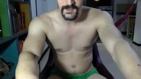 Snapshot of fazzbinderx chatting on 09.10.25 fazzbinder online show from 09.10.25