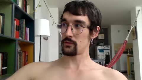 Snapshot of fazzbinderx chatting on 09.22.25 fazzbinder online show from 09.22.25