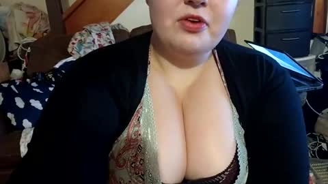 feastonme00 online show from 06.19.26