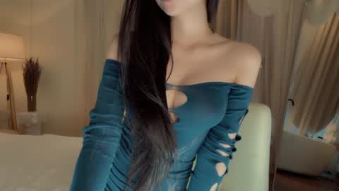 Snapshot of feel_me_00 chatting on 06.26.26 feel_me_00 online show from 06.26.26