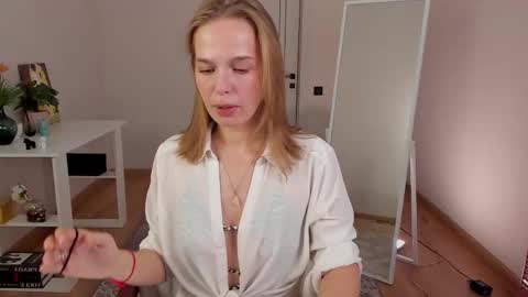 Daniela online show from 10.05.25