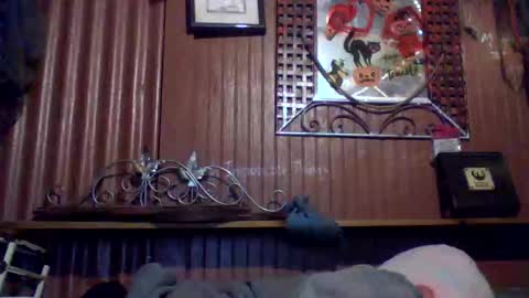 Snapshot of feelgoodnu chatting on 10.21.25 PullouProblems online show from 10.21.25