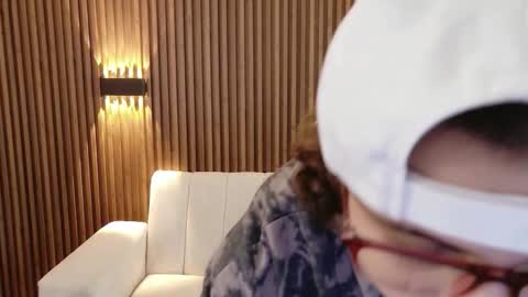 Feelena online show from 02.16.26