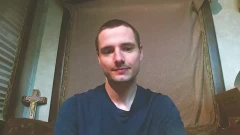 Snapshot of feelingverynaughty chatting on 01.22.25 ask me online show from 01.22.25