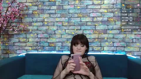 Snapshot of feelsgoodwoman chatting on 12.28.24 Laura online show from 12.28.24
