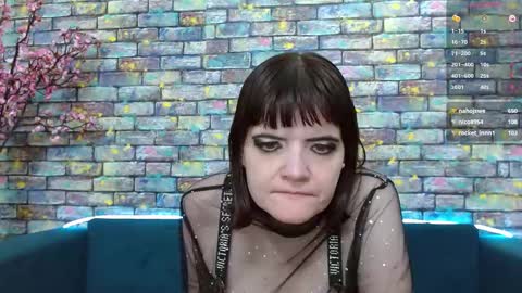 Snapshot of feelsgoodwoman chatting on 01.19.25 Laura online show from 01.19.25