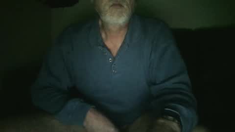Snapshot of feet_fan69 chatting on 12.01.25 John Buck online show from 12.01.25