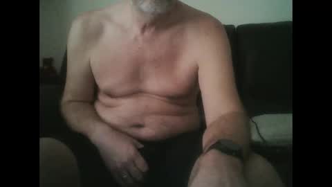 Snapshot of feet_fan69 chatting on 02.08.26 John Buck online show from 02.08.26