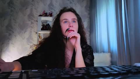 Kris online show from 10.21.25