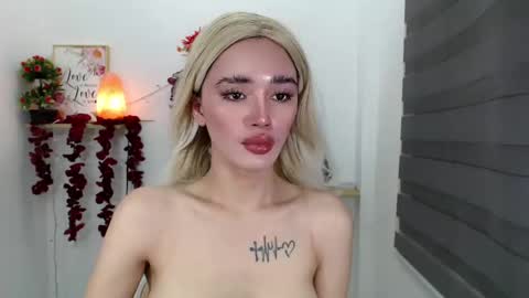 Snapshot of feisty_woman chatting on 03.10.25 Prianka online show from 03.10.25