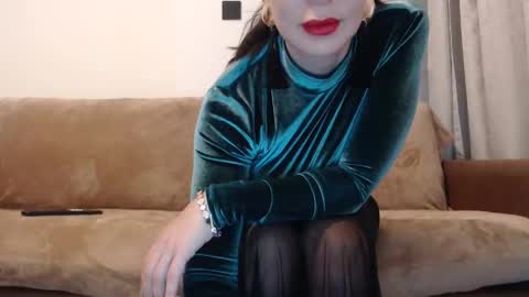 FelineChic online show from 01.08.25
