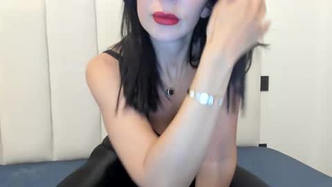 FelineChic online show from 03.01.25