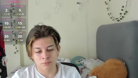 Snapshot of felix_leex chatting on 10.04.25 Felix leex online show from 10.04.25