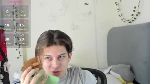 Snapshot of felix_leex chatting on 10.05.25 Felix leex online show from 10.05.25