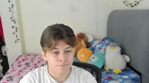 Snapshot of felix_leex chatting on 10.19.25 Felix leex online show from 10.19.25