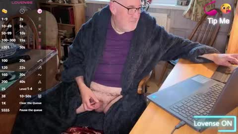 Adam online show from 11.05.25