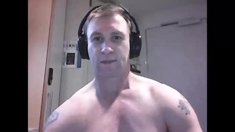 femalesonly1990 online show from 09.15.25