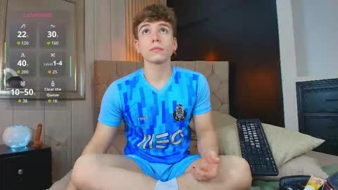 Snapshot of femboy_max chatting on 09.13.25 Femboy Max online show from 09.13.25