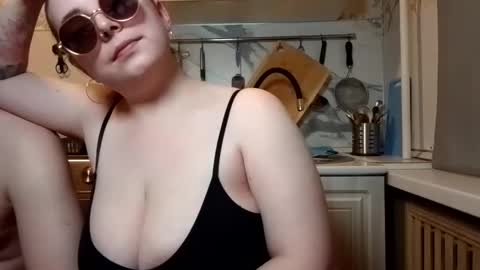 Snapshot of femdom_room chatting on 02.15.25 femdom_room online show from 02.15.25