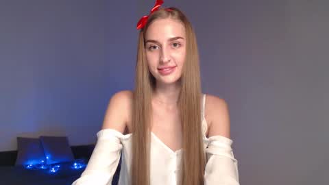 Snapshot of femkedejager chatting on 12.26.24 Femke online show from 12.26.24
