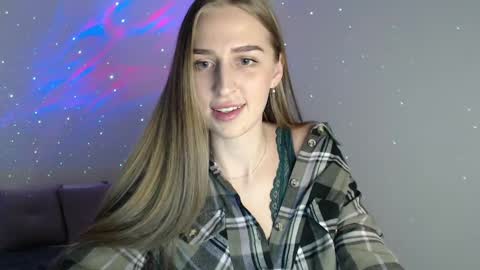 Snapshot of femkedejager chatting on 02.11.25 Femke online show from 02.11.25