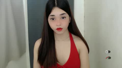 Snapshot of femylove chatting on 01.16.25 YOUR BEAUTIFUL ASIANFHEMY online show from 01.16.25