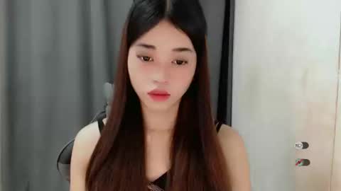 Snapshot of femylove chatting on 01.26.25 YOUR BEAUTIFUL ASIANFHEMY online show from 01.26.25