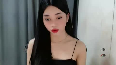 Snapshot of femylove chatting on 02.01.25 YOUR BEAUTIFUL ASIANFHEMY online show from 02.01.25