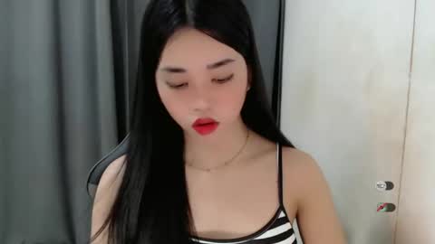 Snapshot of femylove chatting on 02.05.25 YOUR BEAUTIFUL ASIANFHEMY online show from 02.05.25