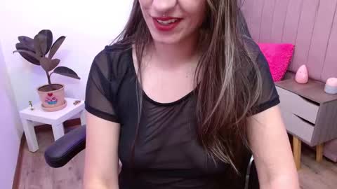 Snapshot of fenix_11_ chatting on 03.11.25 Alejandra online show from 03.11.25