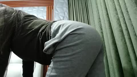 Snapshot of fenix_11_ chatting on 10.18.25 Alejandra online show from 10.18.25