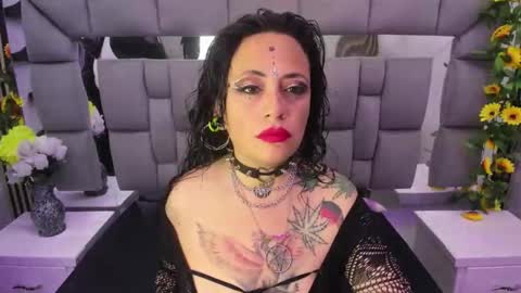 Snapshot of fenix_lilith69 chatting on 11.01.25 Fenix Lilith69 online show from 11.01.25