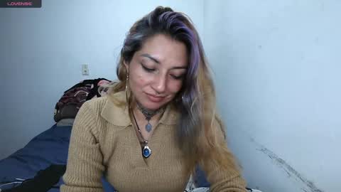 Snapshot of fenix_purple chatting on 02.03.25 FENIX online show from 02.03.25