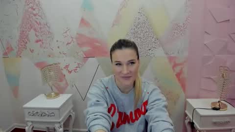 fennec_fox_ online show from 04.17.26