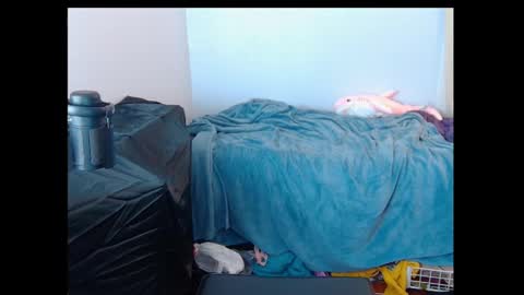 Snapshot of feralasf chatting on 01.02.25 FE fee online show from 01.02.25