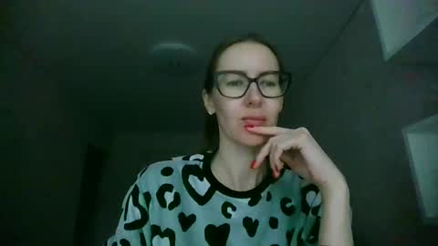 Snapshot of feraliss chatting on 05.26.26 feraliss online show from 05.26.26