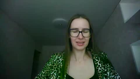 Snapshot of feraliss chatting on 05.28.26 feraliss online show from 05.28.26