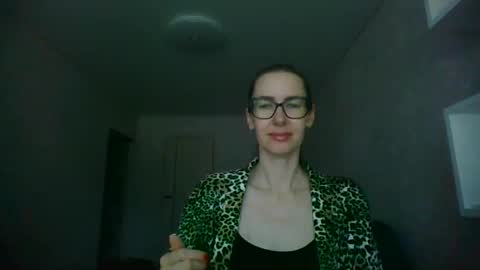 Snapshot of feraliss chatting on 05.30.26 feraliss online show from 05.30.26
