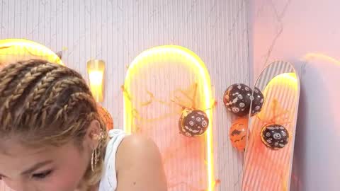 Ferchis  online show from 10.10.25