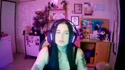 Snapshot of ferocityflame chatting on 10.15.25 ferocityflame online show from 10.15.25