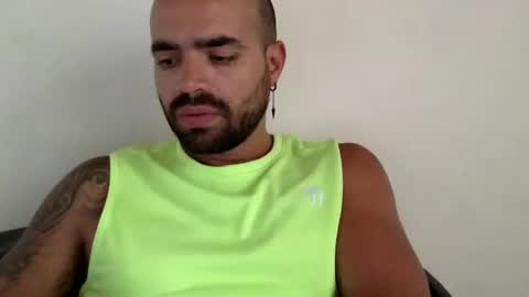 insta ferxx1210 Fercho online show from 01.01.25