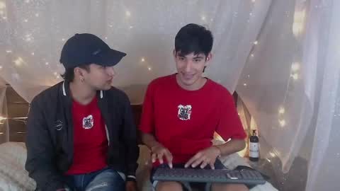 Snapshot of ferphoenix_ chatting on 01.10.25 FER PHOENIX online show from 01.10.25