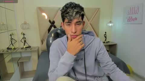 FER PHOENIX online show from 10.28.25